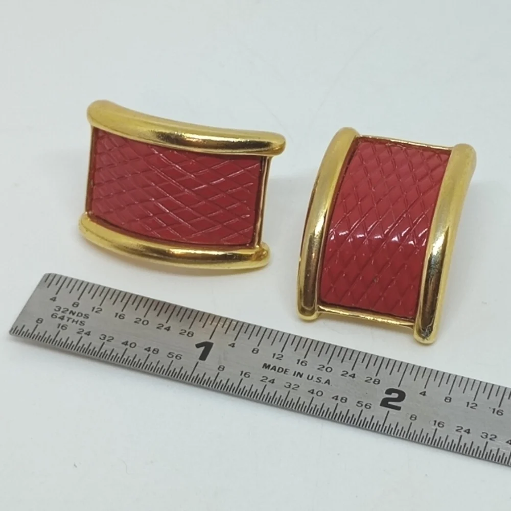 * vintage Ginnie Johansen red & gold tone clip on earrings